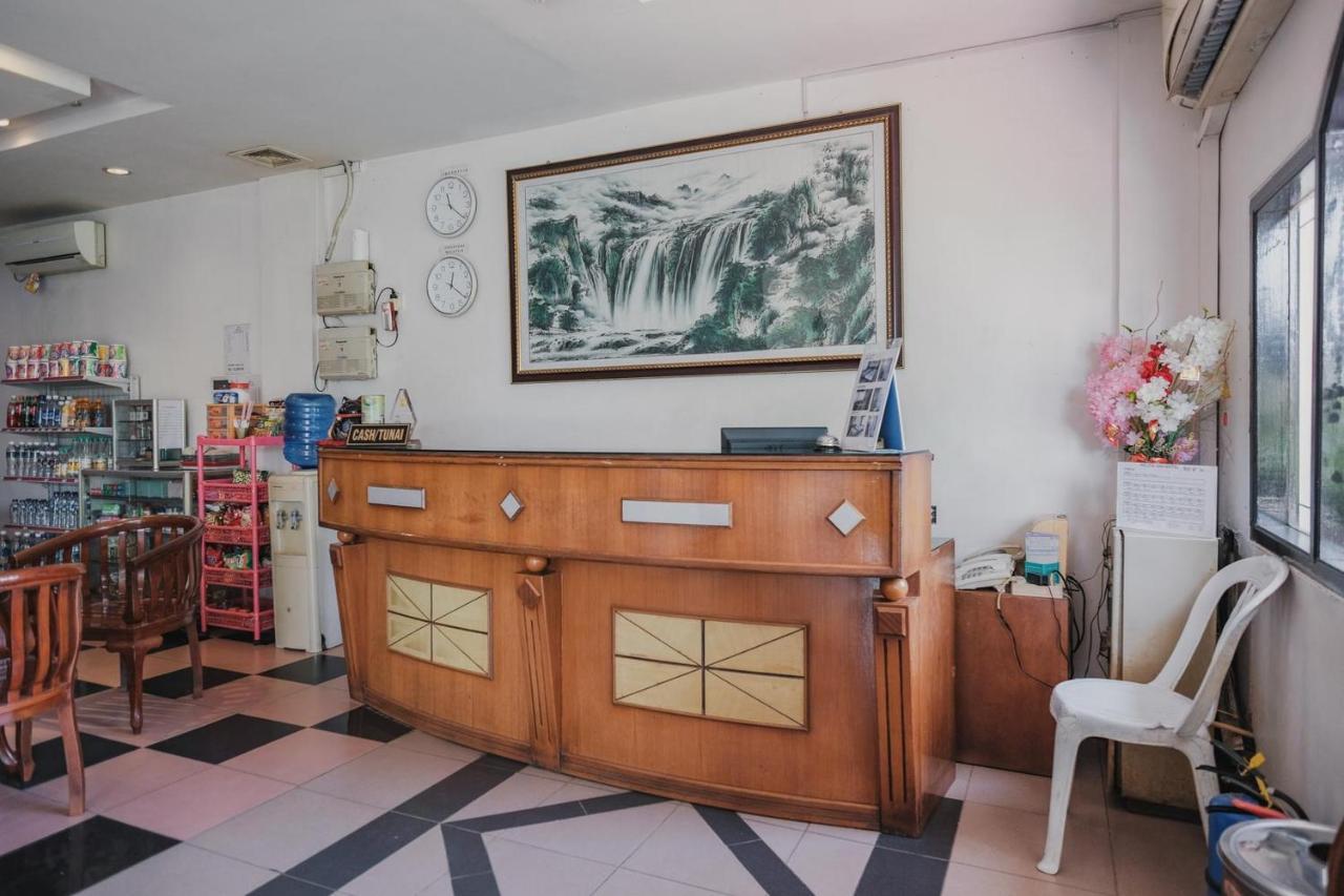 Reddoorz Near Nagoya Hill Mall Batam 5 Экстерьер фото