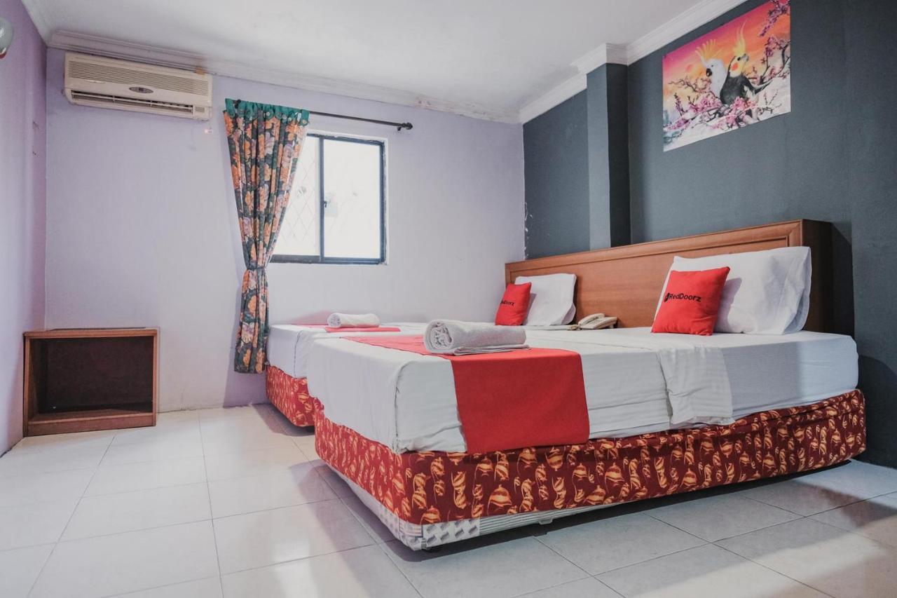 Reddoorz Near Nagoya Hill Mall Batam 5 Экстерьер фото