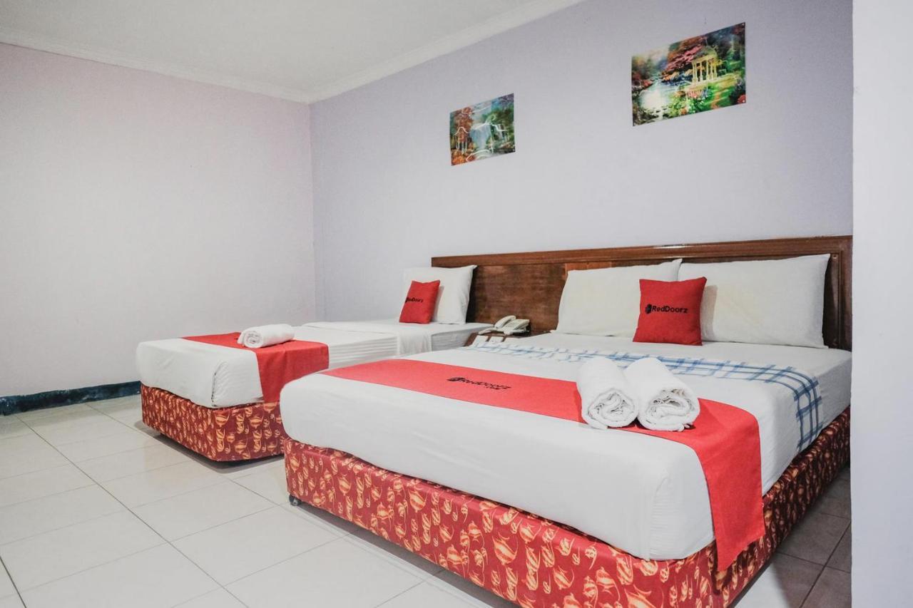 Reddoorz Near Nagoya Hill Mall Batam 5 Экстерьер фото